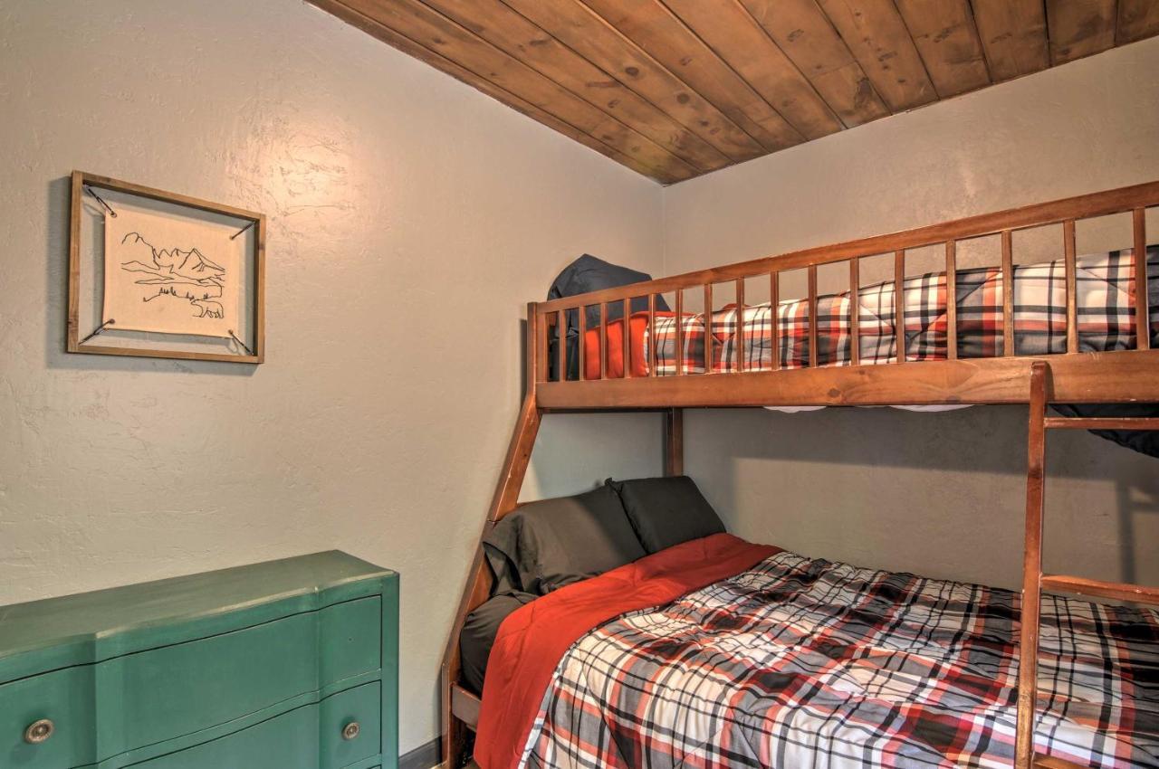 Pet-Friendly Duck Creek Village Retreat With Deck! 외부 사진